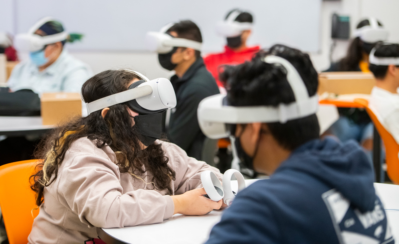 Crogman's students using VR headsets.